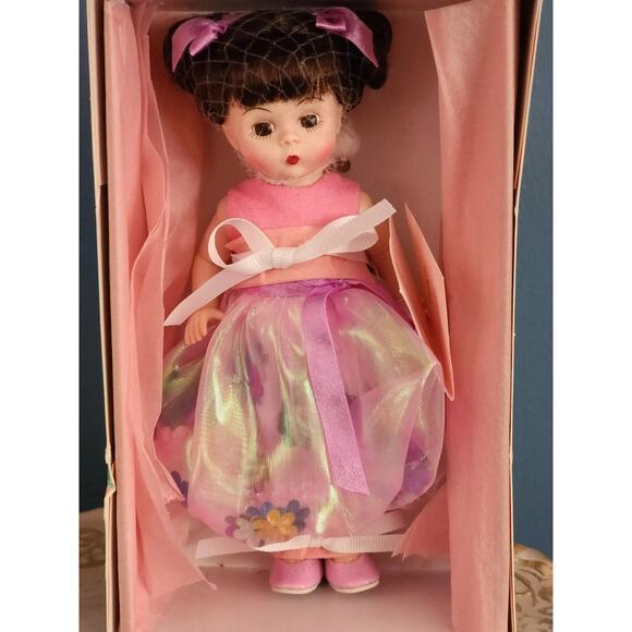 Madame Alexander 8” Doll “Birthday Joy” Light skin/Brown Eye/Brunette #75117 NIB